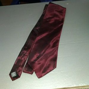 All silk imported tie and pocket square